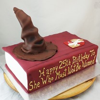 Harry Potter  Book with Sorting Hat Cake (D,V)